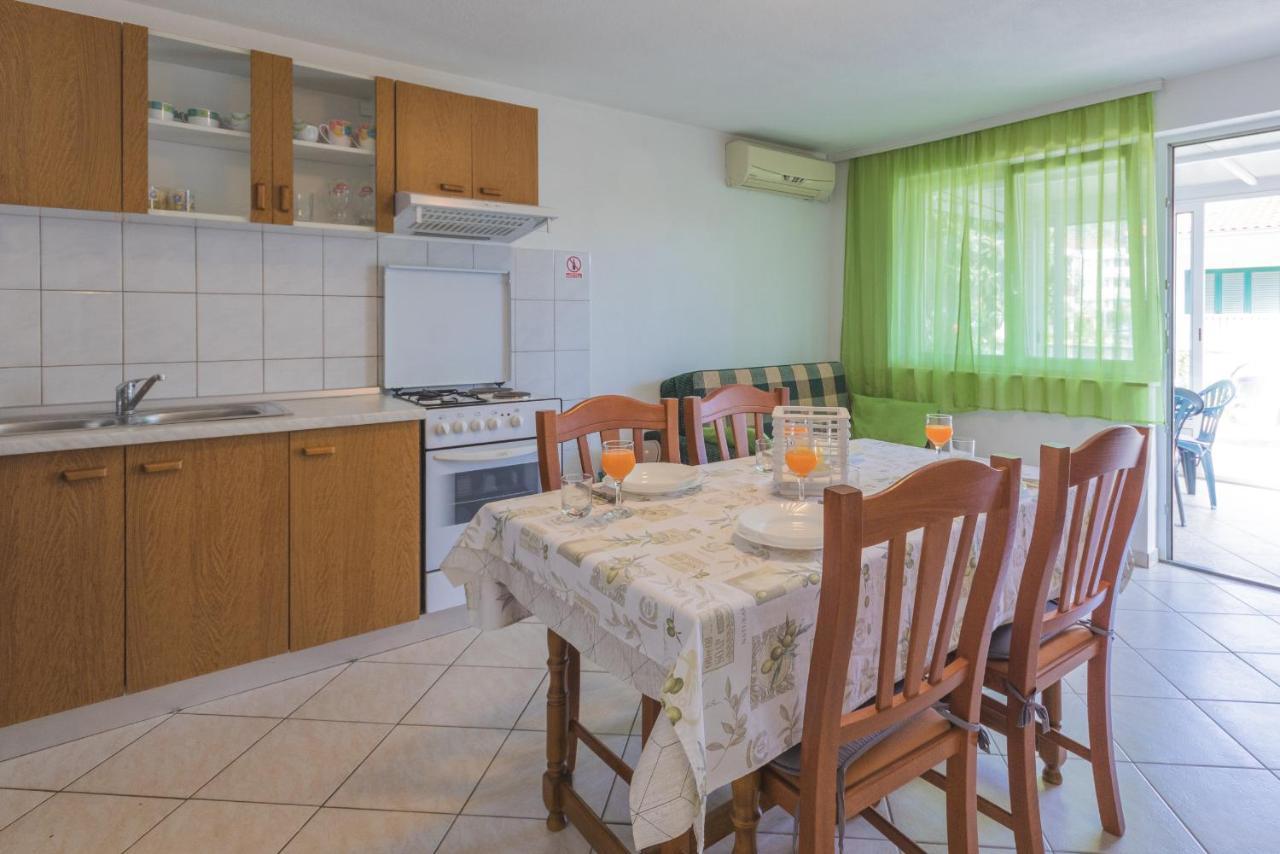 מרינה Apartment Gloria מראה חיצוני תמונה